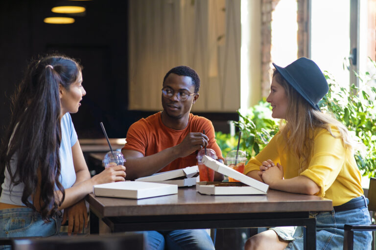 « Jeunesse et Engagement : Comment Donner la Parole aux Jeunes dans l’Élaboration des Politiques ? »